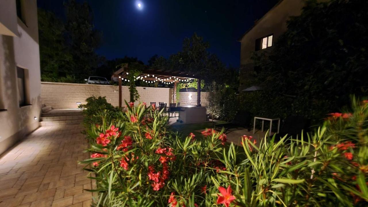 Vila Primorka Apartmani Oleander Šilo Εξωτερικό φωτογραφία