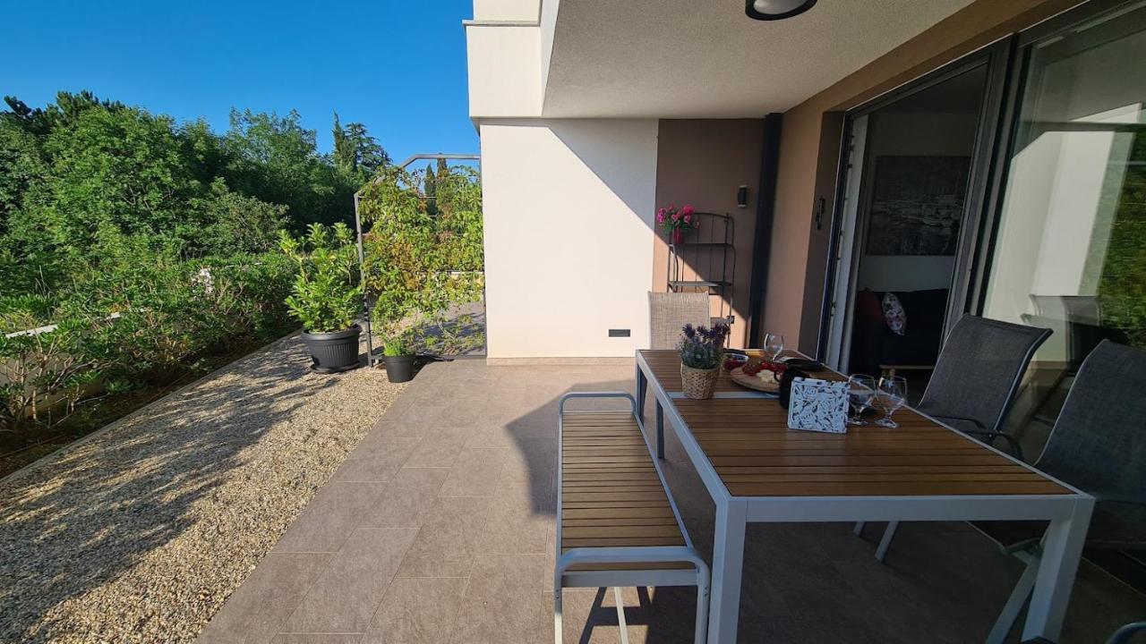 Vila Primorka Apartmani Oleander Šilo Εξωτερικό φωτογραφία