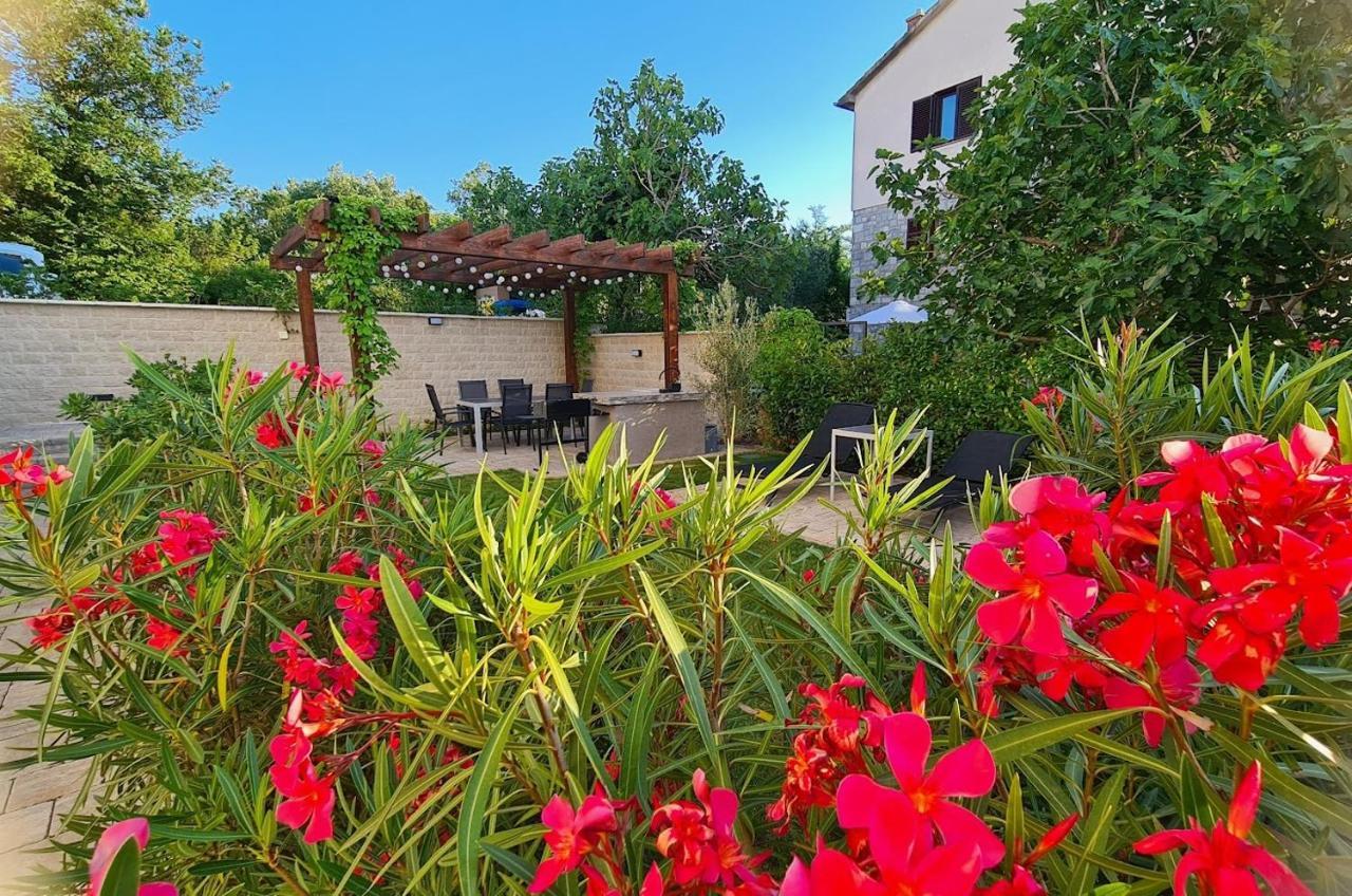 Vila Primorka Apartmani Oleander Šilo Εξωτερικό φωτογραφία