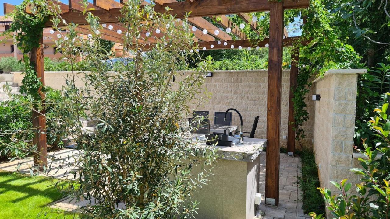 Vila Primorka Apartmani Oleander Šilo Εξωτερικό φωτογραφία